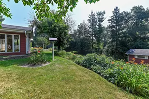 18571 W Hillcrest Dr, New Berlin, WI 53146 - Photo 48