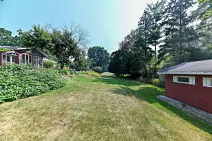 18571 W Hillcrest Dr, New Berlin, WI 53146 - Photo 46