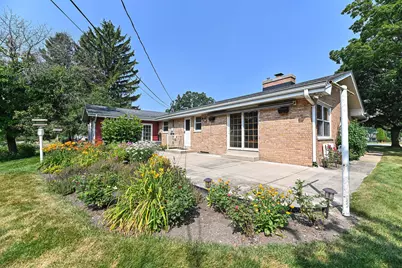 18571 W Hillcrest Dr, New Berlin, WI 53146 - Photo 42