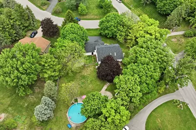 423  Bron Derw Ct, Wales, WI 53183 - Photo 8