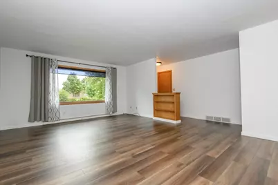 933  Parkview Ln, Mukwonago, WI 53149 - Photo 14
