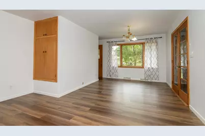 933  Parkview Ln, Mukwonago, WI 53149 - Photo 18