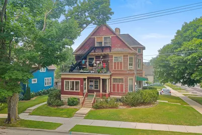 436 N 6th St, Manitowoc, WI 54220 - Photo 10
