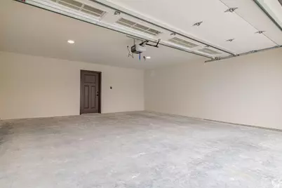 119  Eiche Dr #5, Slinger, WI 53086 - Photo 18