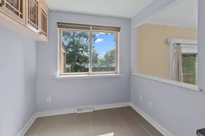 469  Country Club Dr #8, Lake Geneva, WI 53147 - Photo 8