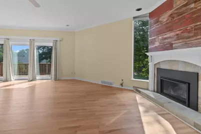 469  Country Club Dr #8, Lake Geneva, WI 53147 - Photo 4