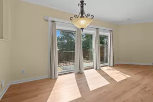 469 Country Club Dr, Lake Geneva, WI 53147 - Photo 10