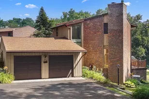 469 Country Club Dr, Lake Geneva, WI 53147 - Photo 24