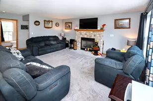 914 Michael Ct, Elkhorn, WI 53121 - Photo 4