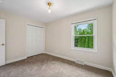 601 E Jessica Cir, Oak Creek, WI 53154 - Photo 22