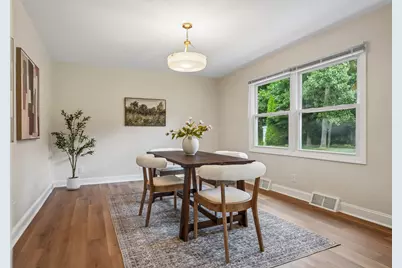 601 E Jessica Cir, Oak Creek, WI 53154 - Photo 12