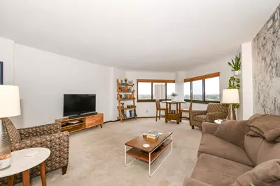 1633 N Prospect Ave #17C, Milwaukee, WI 53202 - Photo 4
