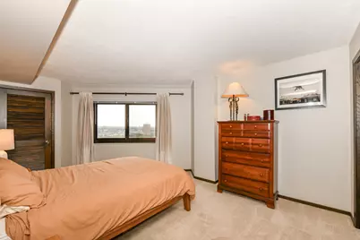 1633 N Prospect Ave #17C, Milwaukee, WI 53202 - Photo 12