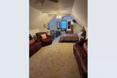 4658 N 38th St, Milwaukee, WI 53209 - Photo 2