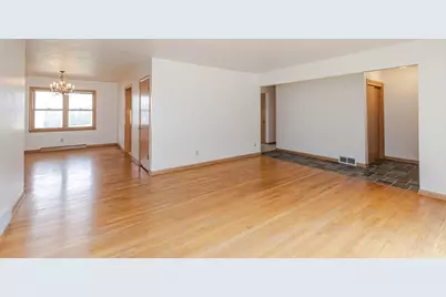 N81W15328  Hilltop Dr, Menomonee Falls, WI 53051 - Photo 12