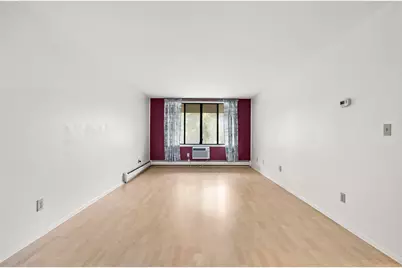 2025 E Greenwich Ave #314, Milwaukee, WI 53211 - Photo 8