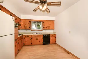 147 Hilldale Dr, Hartford, WI 53027 - Photo 10