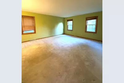 12400 N River Rd, Mequon, WI 53092 - Photo 14
