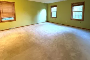 12400 N River Rd, Mequon, WI 53092 - Photo 14