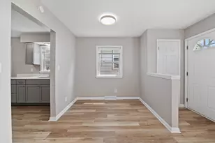 2030 S 77th St, West Allis, WI 53219 - Photo 20
