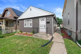 2030 S 77th St, West Allis, WI 53219 - Photo 2