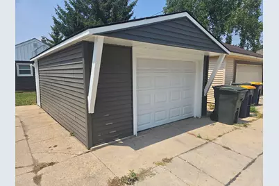 2030 S 77th St, West Allis, WI 53219 - Photo 8