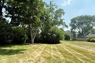 700 Elm Grove Rd, Elm Grove, WI 53122 - Photo 28