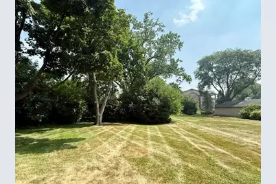 700  Elm Grove Rd, Elm Grove, WI 53122 - Photo 20
