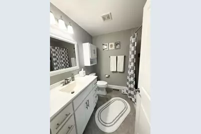 700  Elm Grove Rd, Elm Grove, WI 53122 - Photo 16