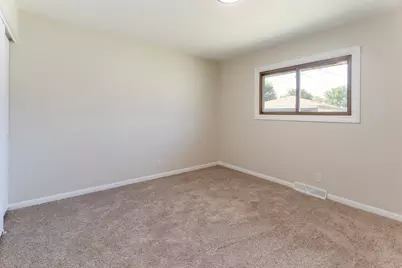 164 W Uncas Ave, Milwaukee, WI 53207 - Photo 12