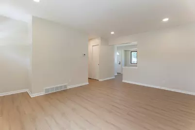 164 W Uncas Ave, Milwaukee, WI 53207 - Photo 10