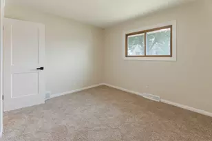 164 W Uncas Ave, Milwaukee, WI 53207 - Photo 14