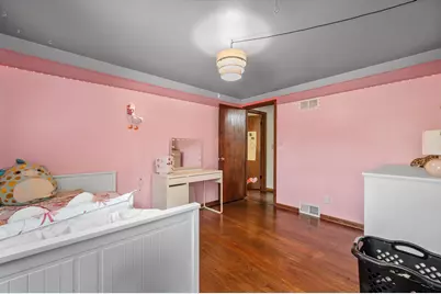 720 S 124th St, West Allis, WI 53214 - Photo 18