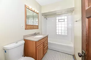 1567 S 71st St, West Allis, WI 53214 - Photo 22