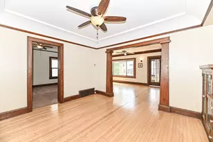 1567 S 71st St, West Allis, WI 53214 - Photo 10