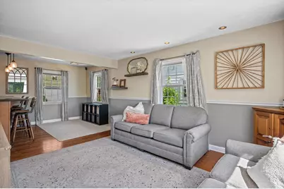 4300  Raymir Pl, Wauwatosa, WI 53222 - Photo 2