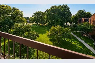 5200 S Tuckaway Blvd #300, Greenfield, WI 53221 - Photo 16