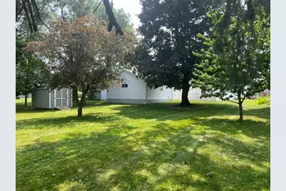 238  Lincoln Dr, West Bend, WI 53095 - Photo 6