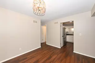 8030 N 94th St, Milwaukee, WI 53224 - Photo 10
