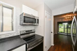 8030 N 94th St, Milwaukee, WI 53224 - Photo 16