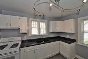 2906 Green St, Racine, WI 53402 - Photo 12