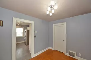 2906 Green St, Racine, WI 53402 - Photo 8
