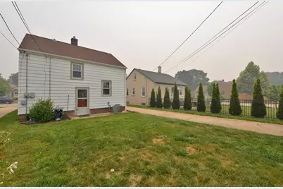 2906  Green St, Racine, WI 53402 - Photo 34