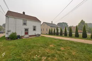 2906 Green St, Racine, WI 53402 - Photo 34