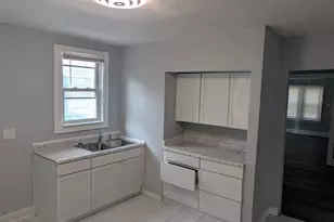 3026 S Hanson Ave, Milwaukee, WI 53207 - Photo 10