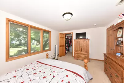 W154N8105  Elm Ln, Menomonee Falls, WI 53051 - Photo 16