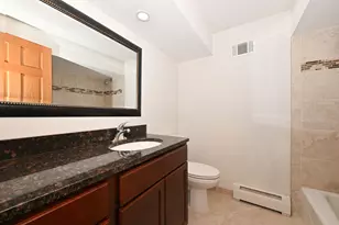 W154N8105 Elm Ln, Menomonee Falls, WI 53051 - Photo 20