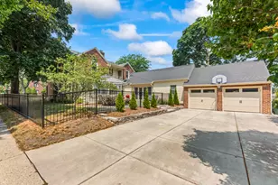 4400 N Wildwood Ave, Shorewood, WI 53211 - Photo 28