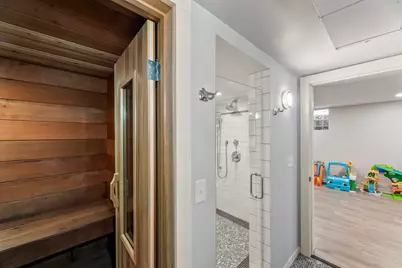 4400 N Wildwood Ave, Shorewood, WI 53211 - Photo 54