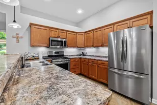 2301 E Sienna Way, Appleton, WI 54913 - Photo 12